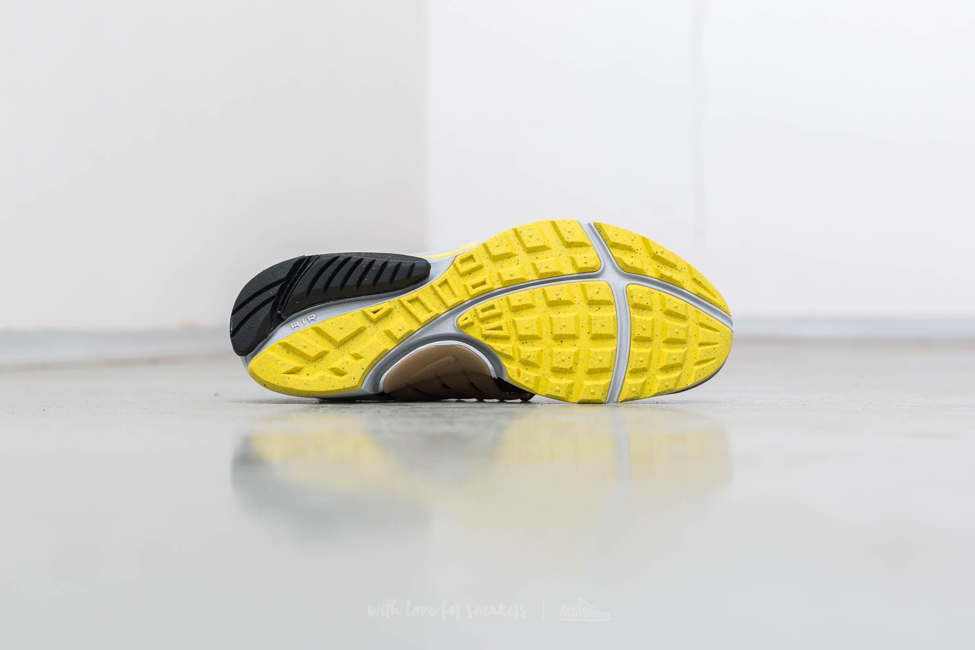 Batai Nike Air Presto MID Utility Black/ Yellow Streak