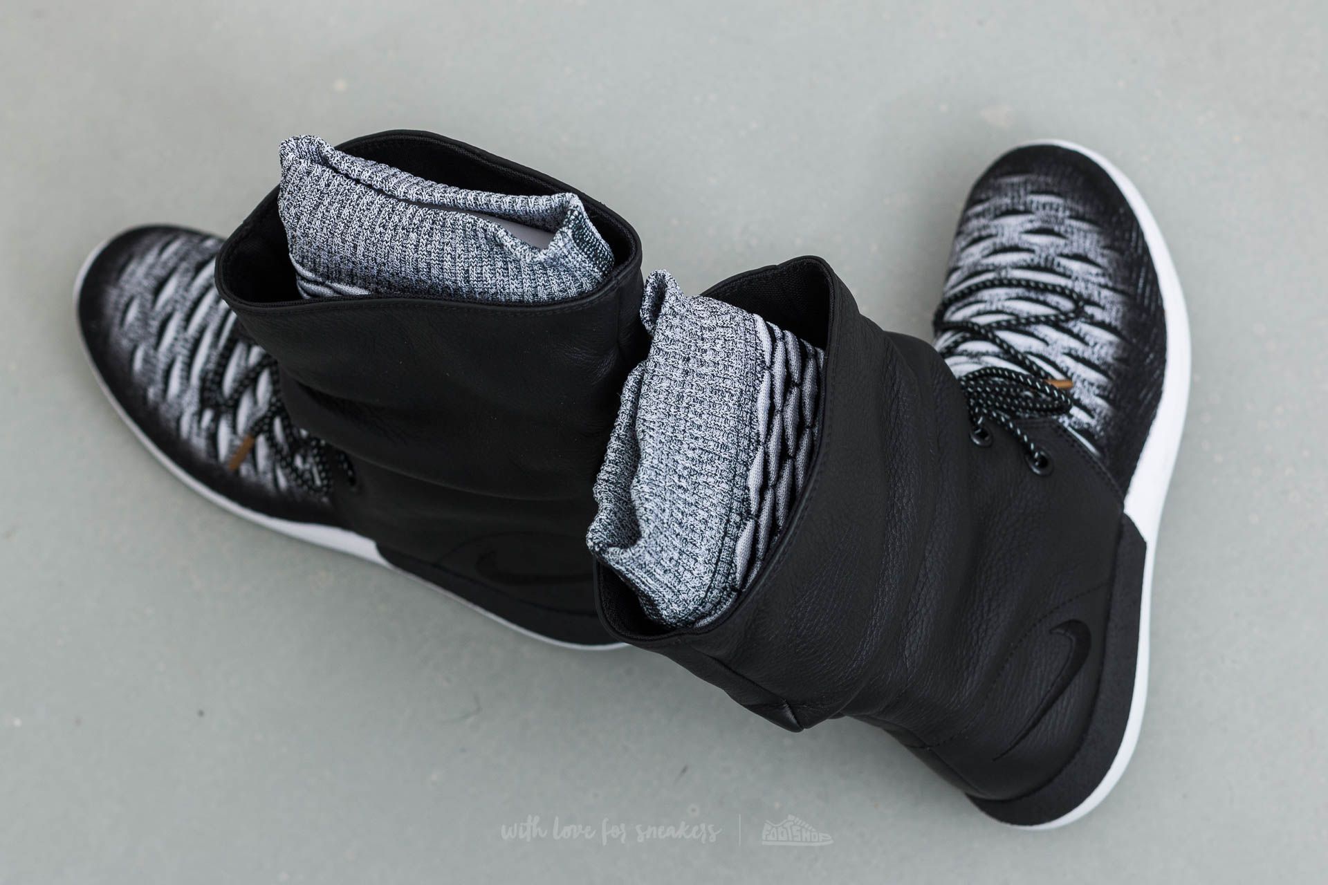 Damen Sneaker und Schuhe Nike W Roshe Two Hi Flyknit Black/ Black-White
