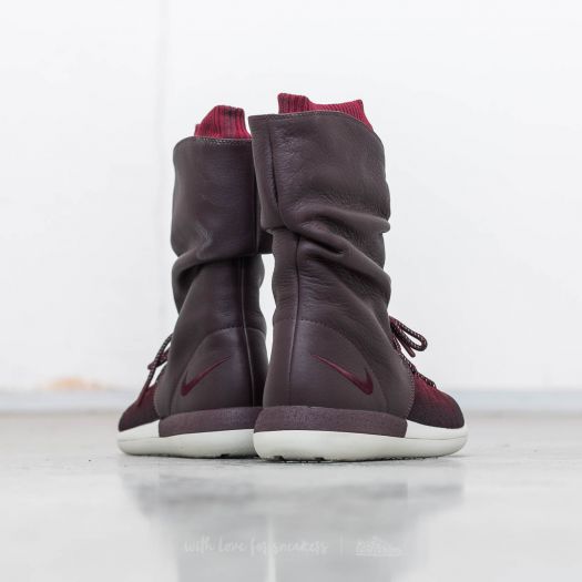 Women s shoes Nike W Roshe Two Hi Flyknit Deep Burgundy Deep Burgundy Footshop
