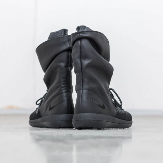 W roshe two hi flyknit on sale