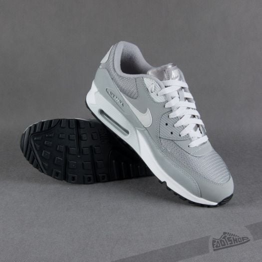 Nike Air Max 90 Essential