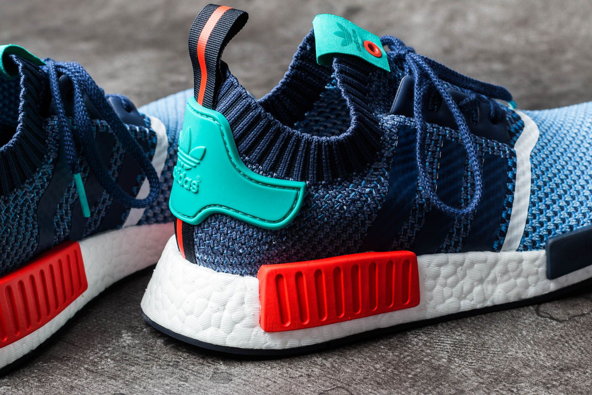 Men's shoes adidas x Packers NMD_R1 PK Blue