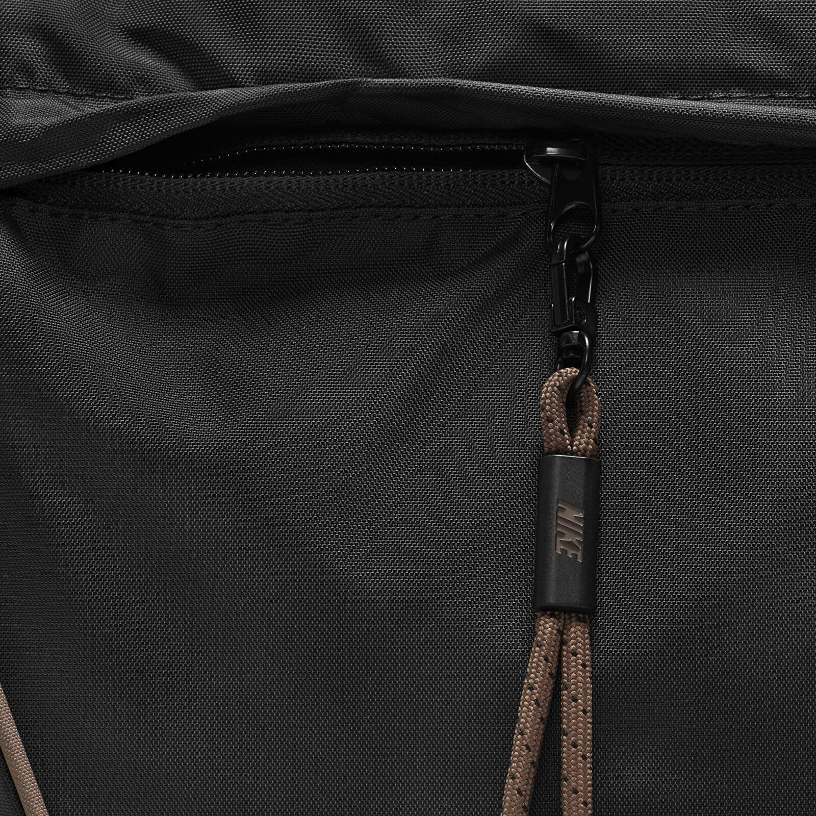 Crossbody чанти Nike Sportswear Essentials Tote Bag Black/ Black/ Ironstone