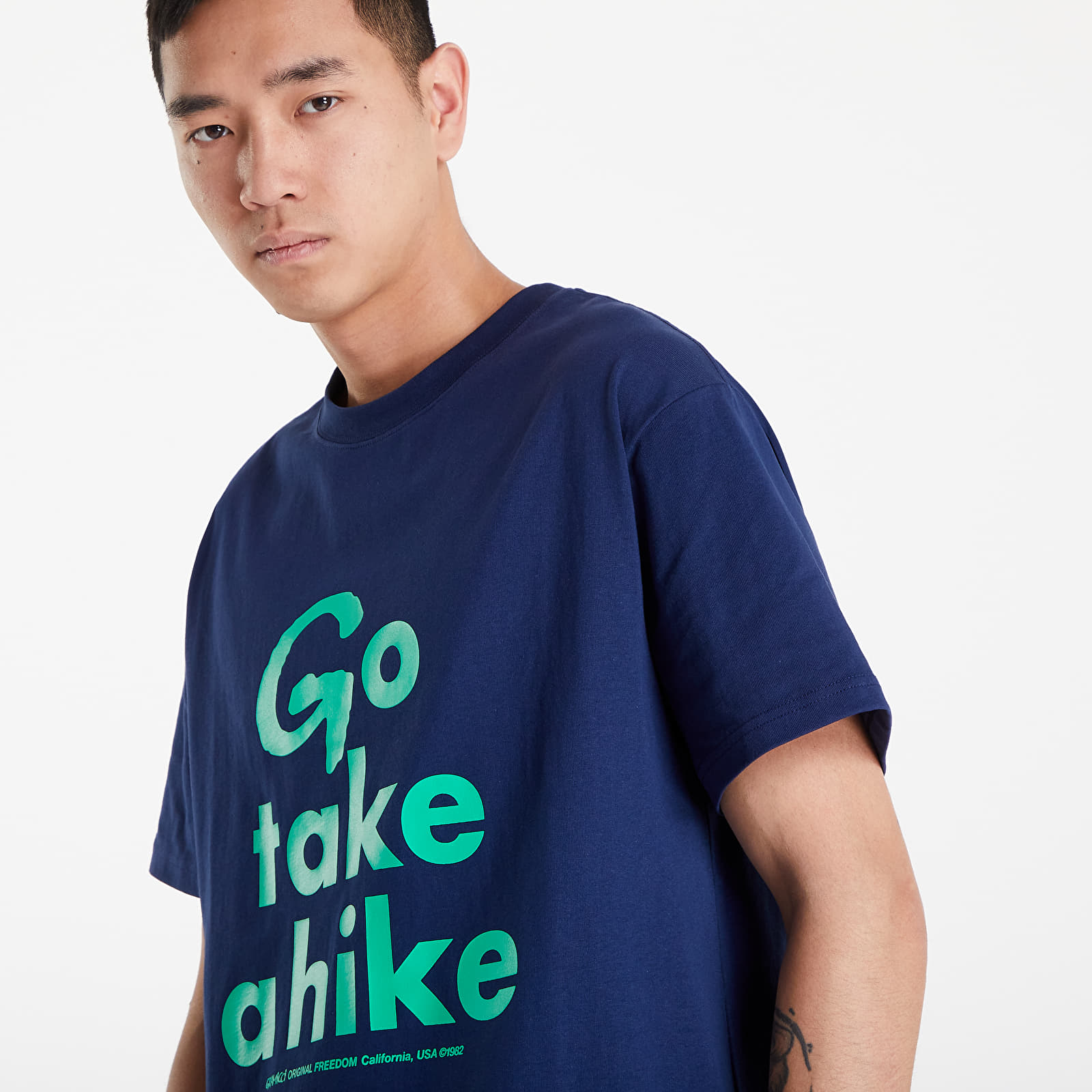 T-shirts Gramicci Take A Hike Tee Navy