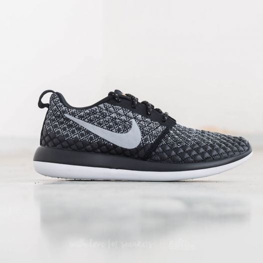 Nike roshe two flyknit 365 black best sale