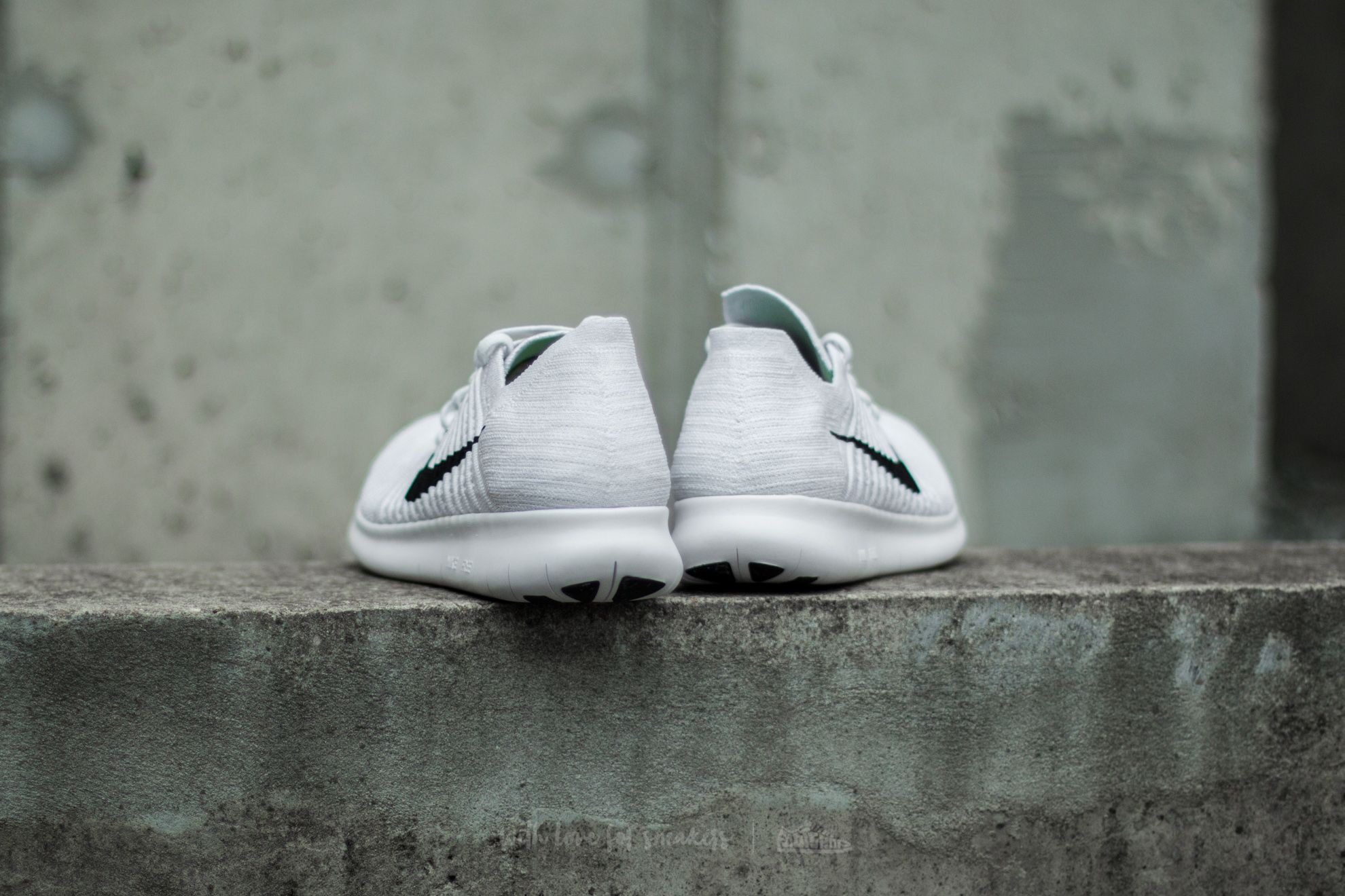 Herren Sneaker und Schuhe Nike Free Runner Flyknit White/ Black-Pure Platinum