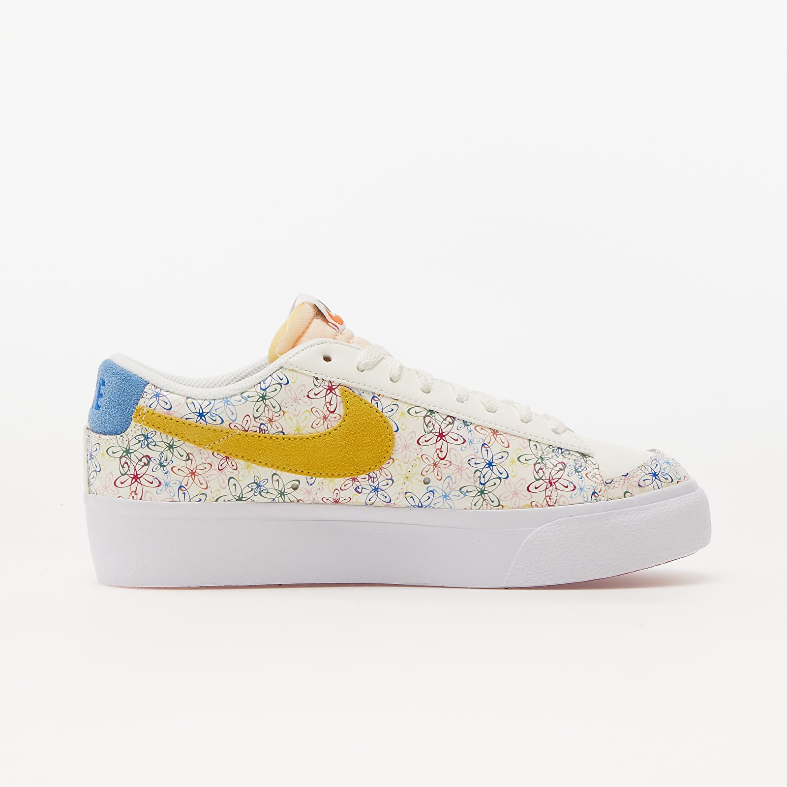 Încălțăminte și sneakerși pentru femei Nike Wmns Blazer LW Platform Sail/ University Blue-Vivid Sulfur