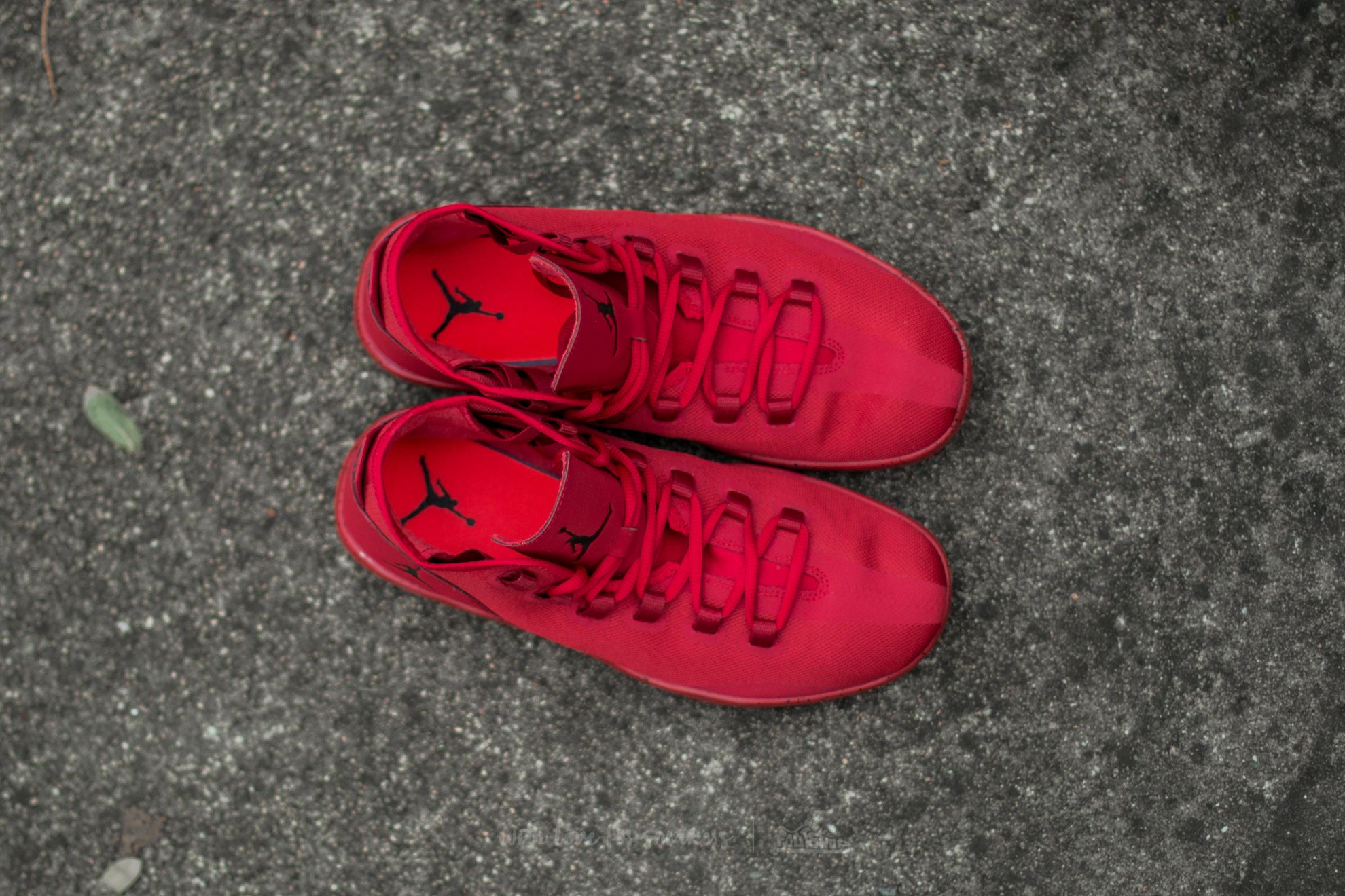 Men's shoes Jordan Reveal Gym Red/ Black-Infrared 23