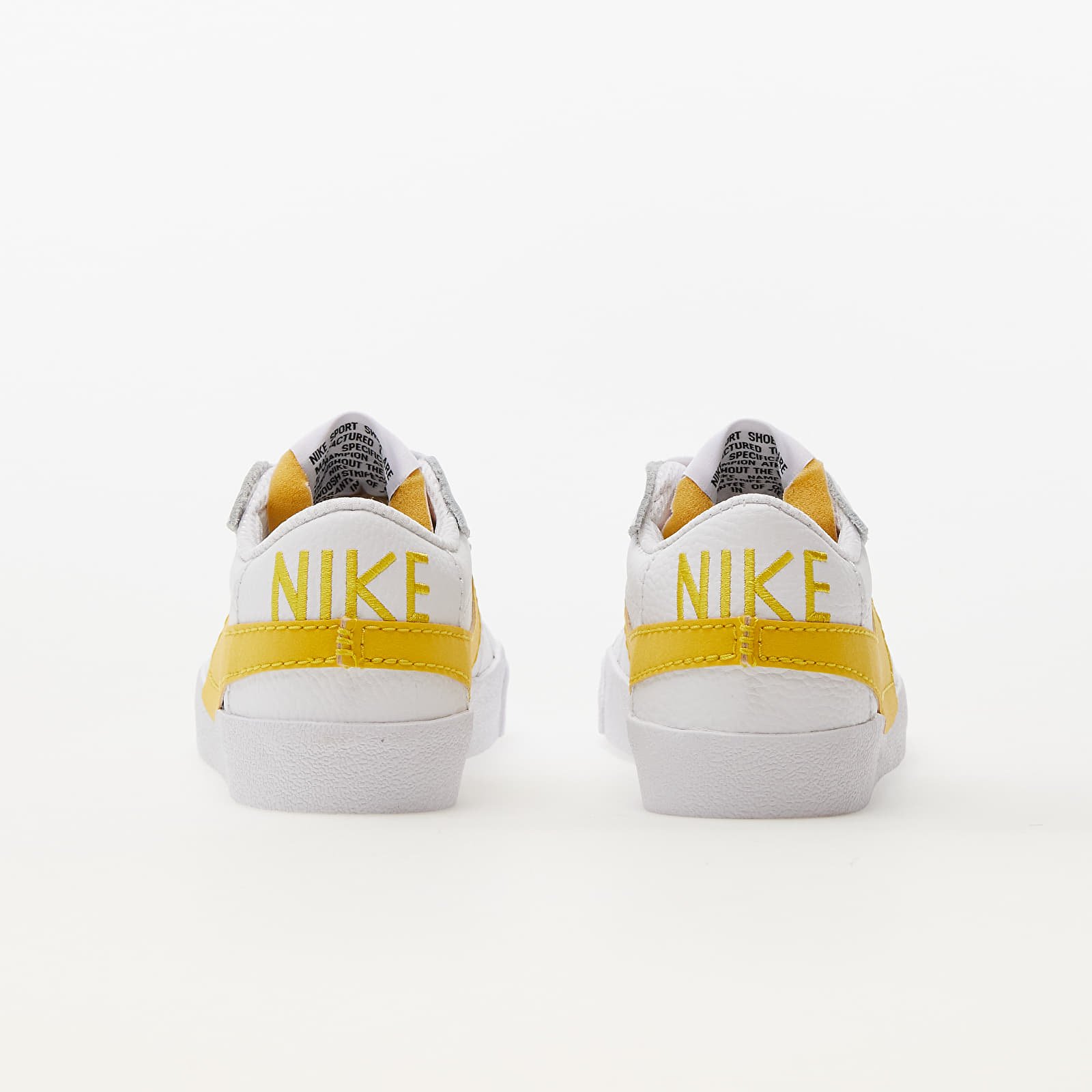 Scarpe uomo Nike Blazer Low Jumbo White/ Vivid Sulfur-Black-Team Orange
