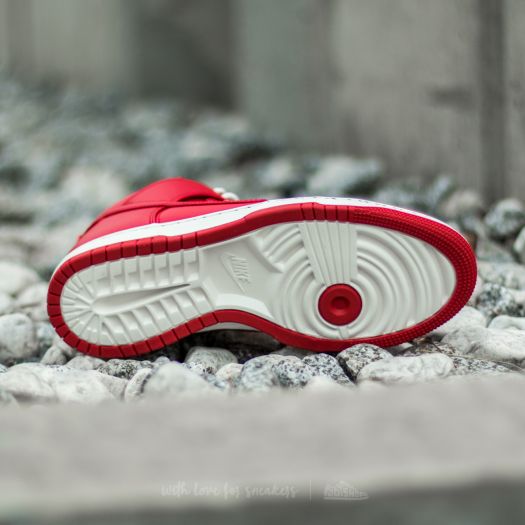 nike dunk ultra red