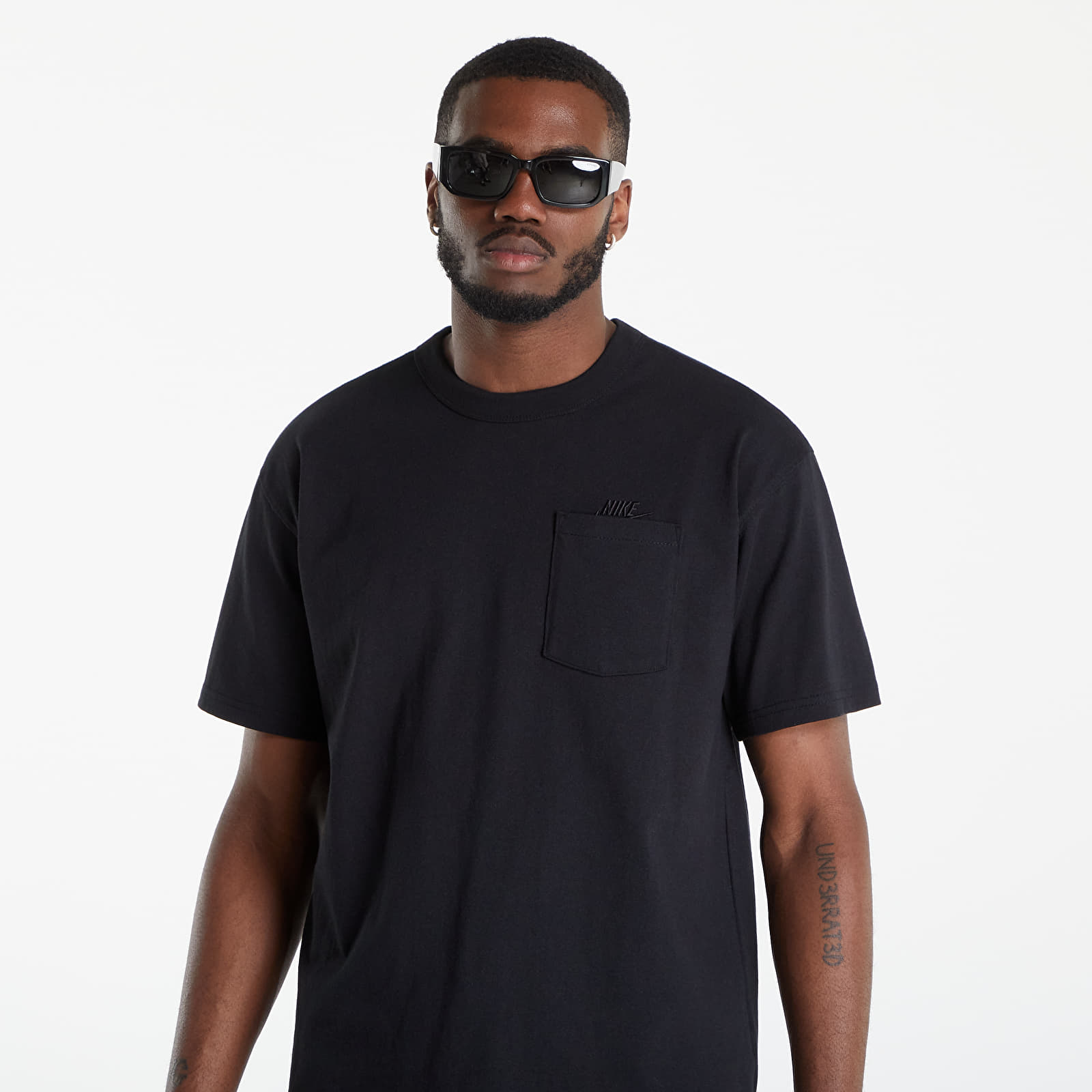 Magliette Nike Sportswear Premium Essentials Sustainable Pocket Tee Black/ Black