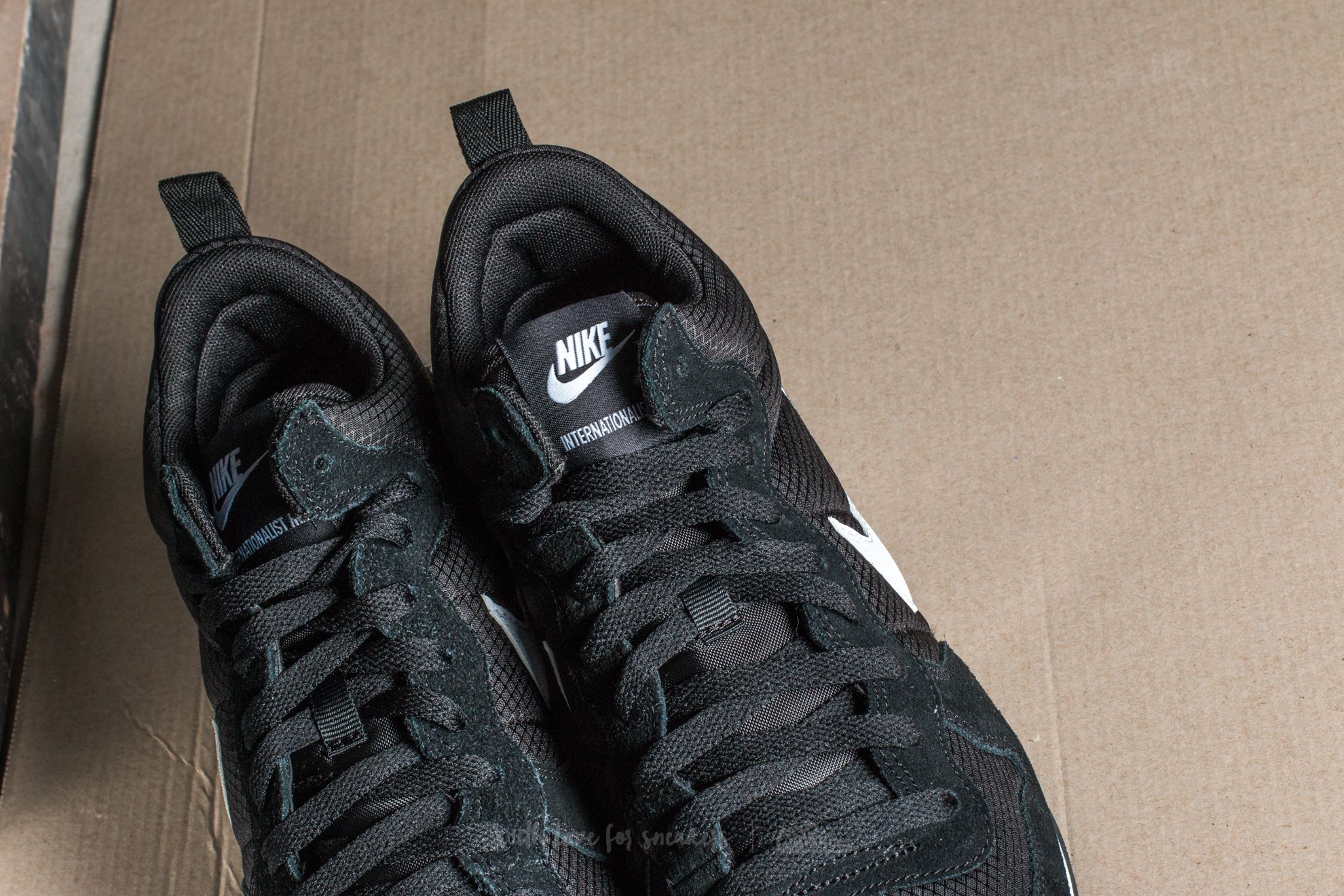Nike internationalist mens black outlet