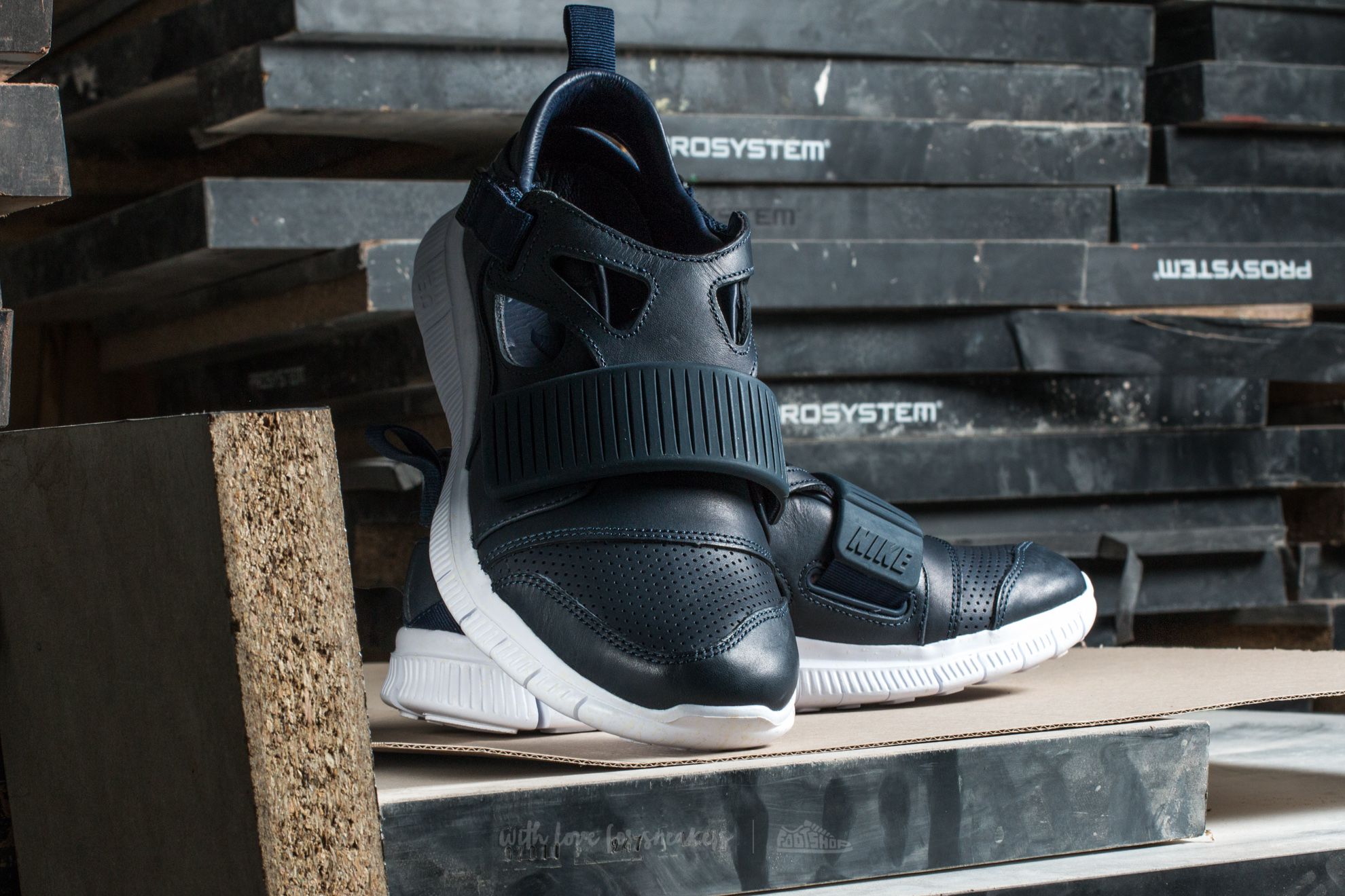 Huarache carnivore deals