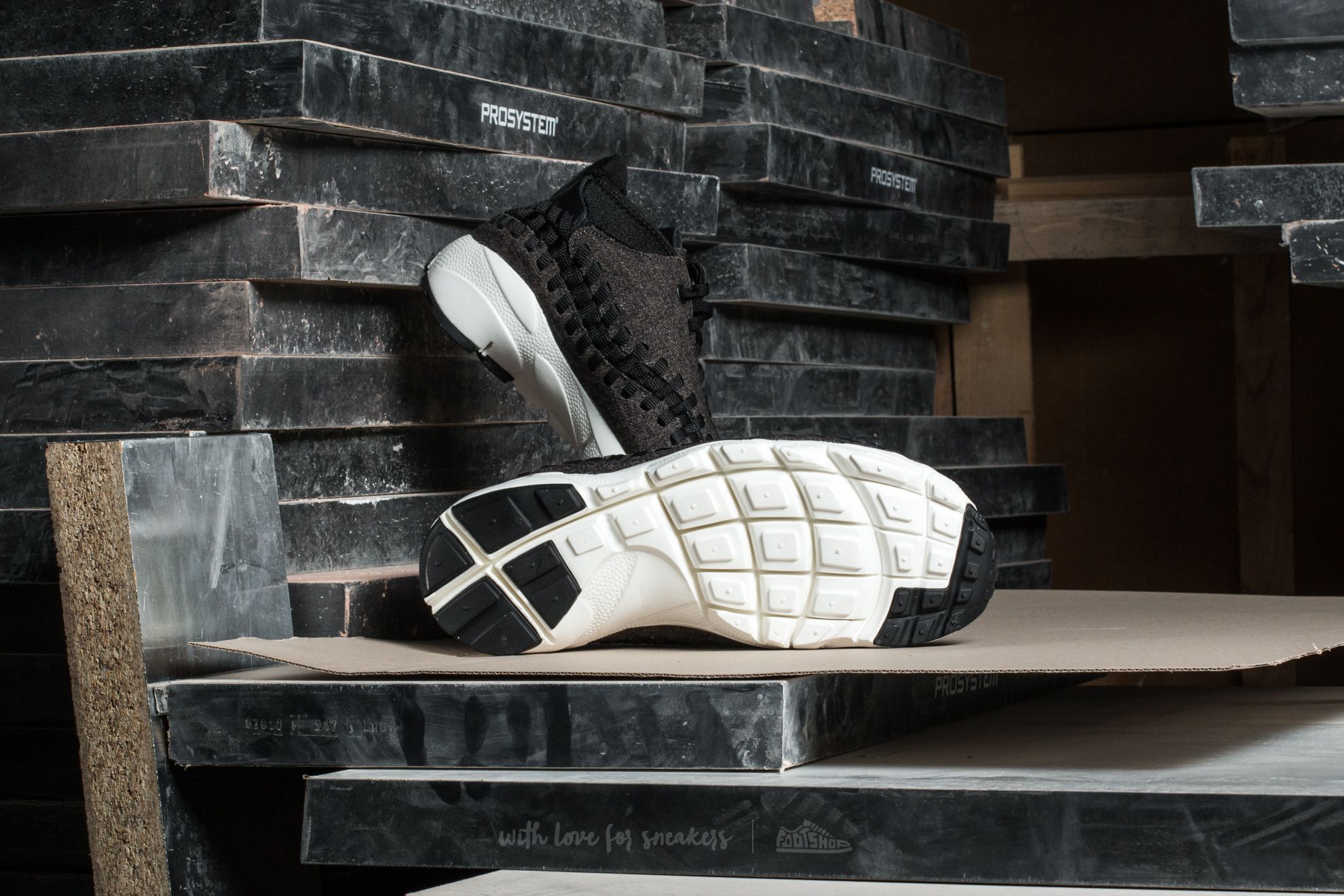 Men s shoes Nike Air Footscape Woven Chukka SE Black Black Ivory