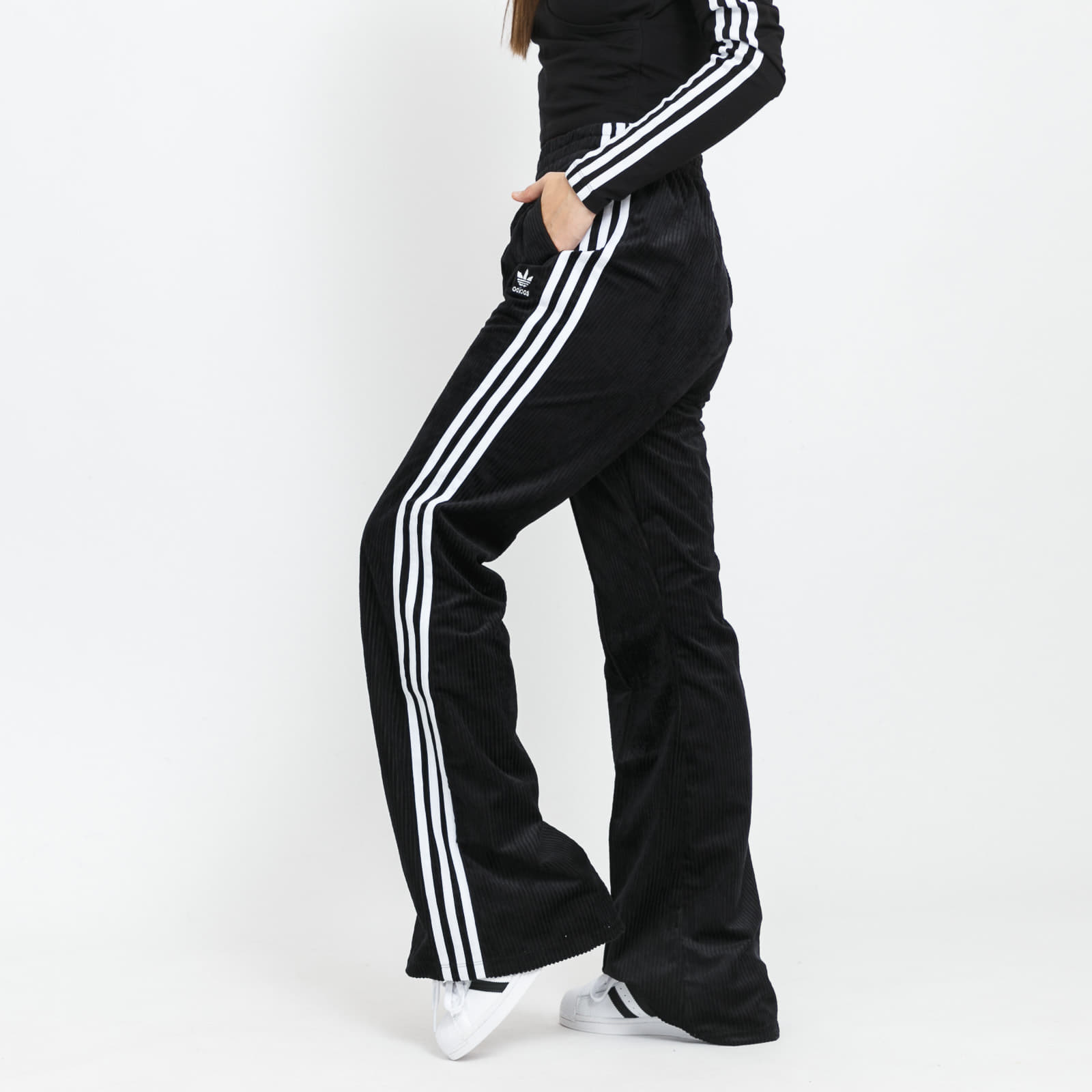 Jeans e pantaloni adidas Pants Black