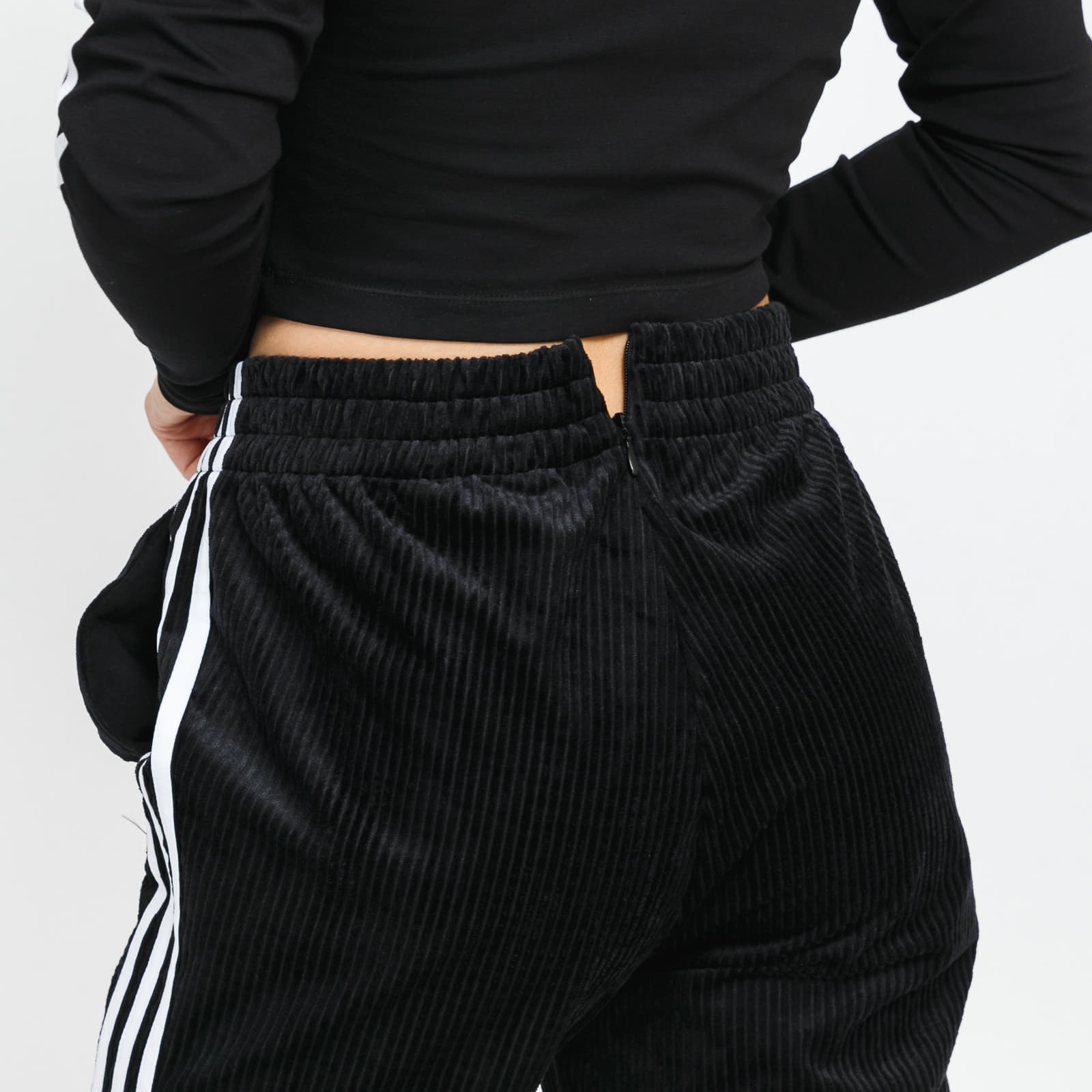 Jeans e pantaloni adidas Pants Black