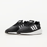 Swift run black white store