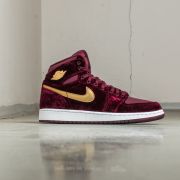 maroon and gold jordans