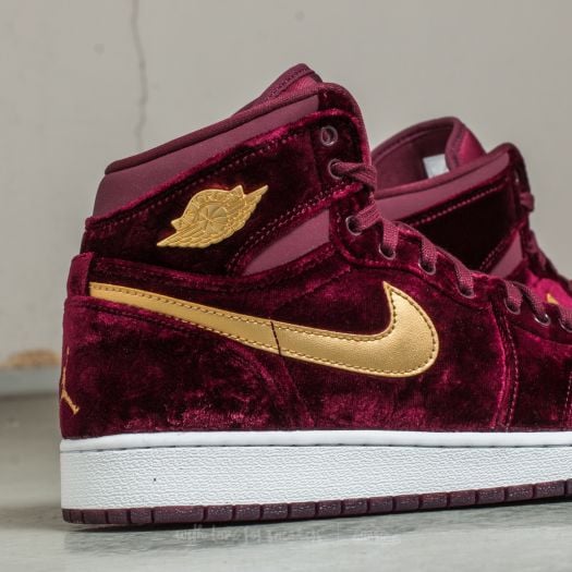 Women s shoes Air Jordan 1 Retro High Premium HC GG Night Maroon Metallic Gold Footshop