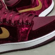 Air jordan best sale burgundy and gold