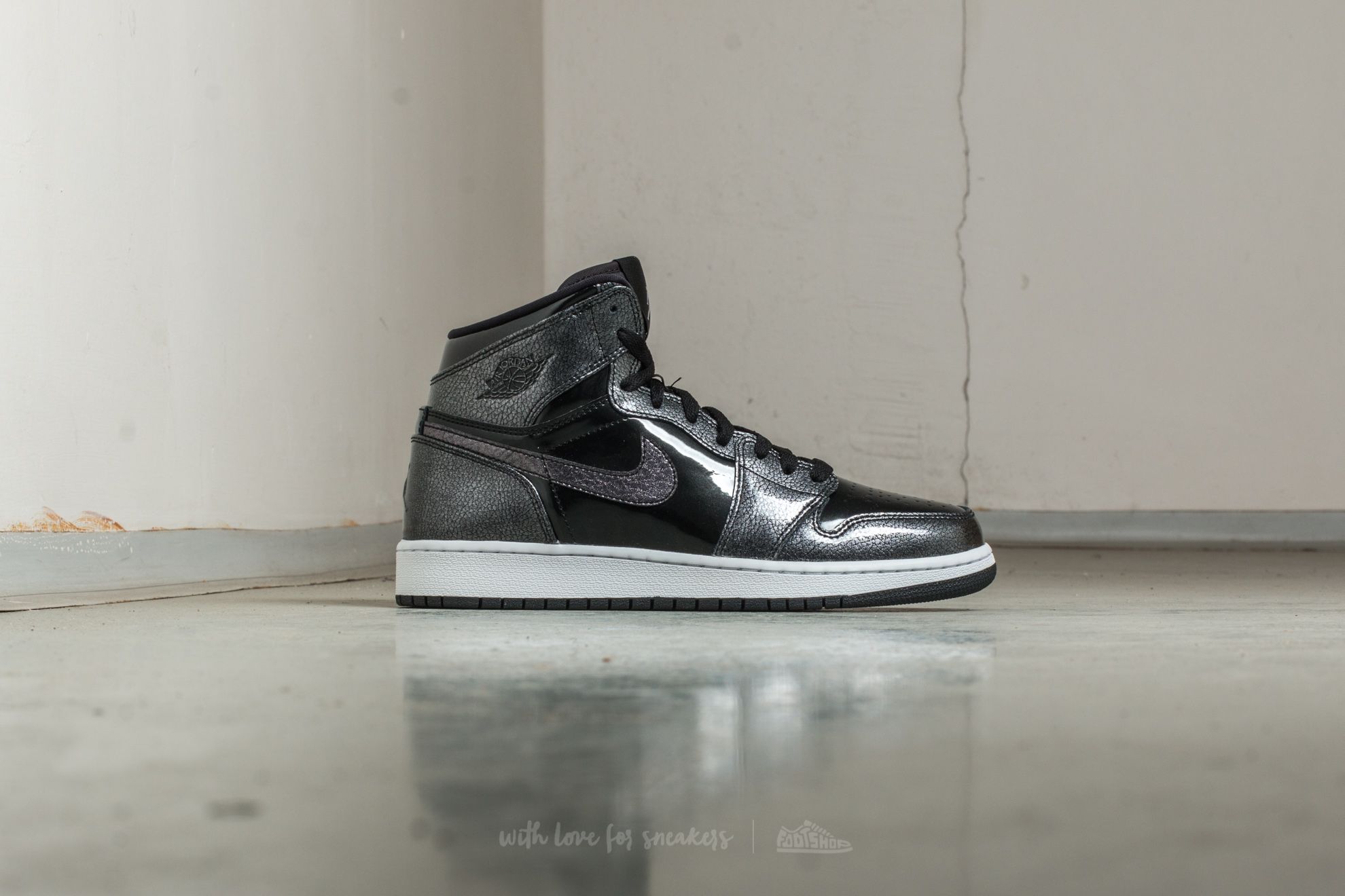 Scarpe donna Air Jordan 1 Retro High (BG) Black/ Black-White