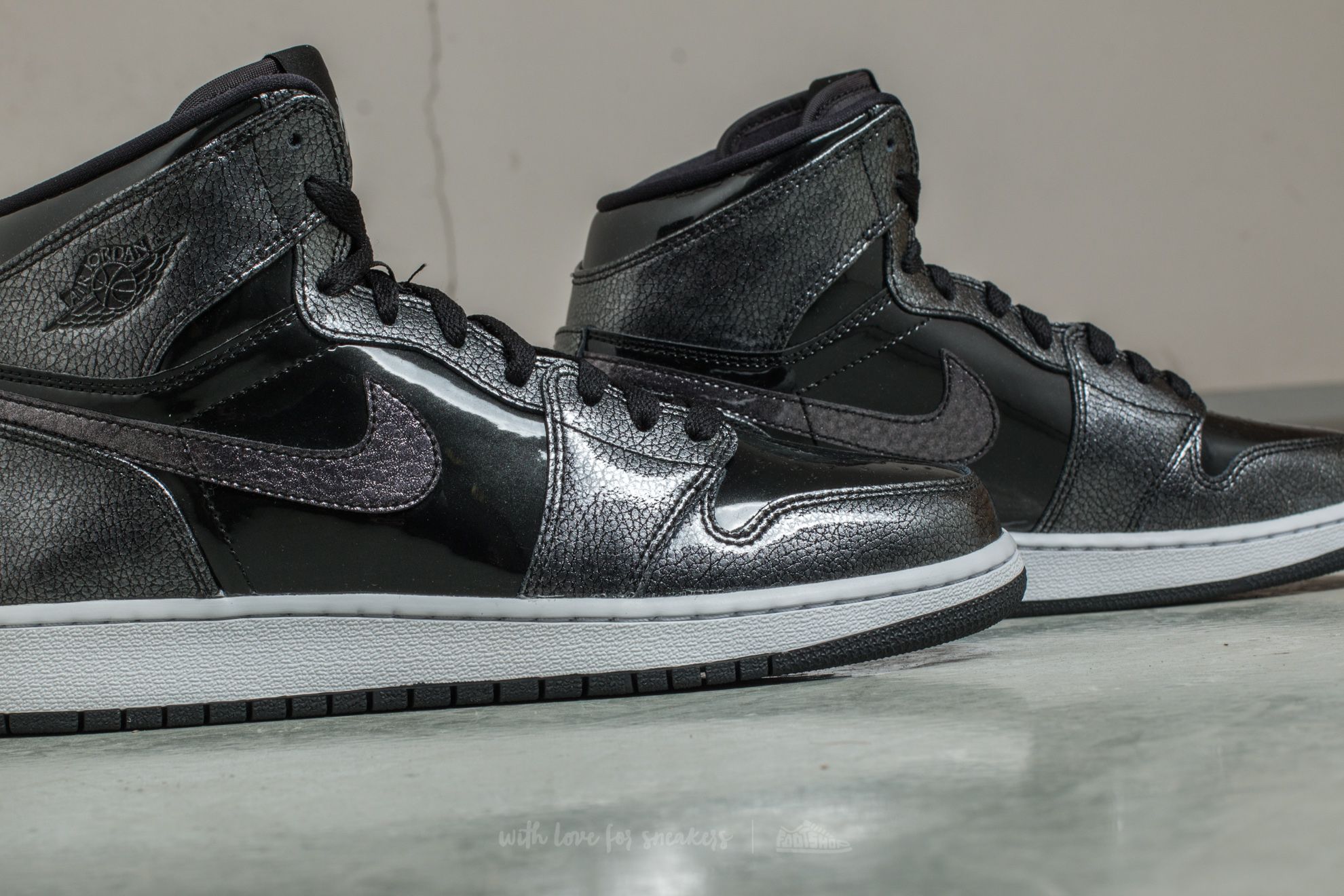Scarpe donna Air Jordan 1 Retro High (BG) Black/ Black-White