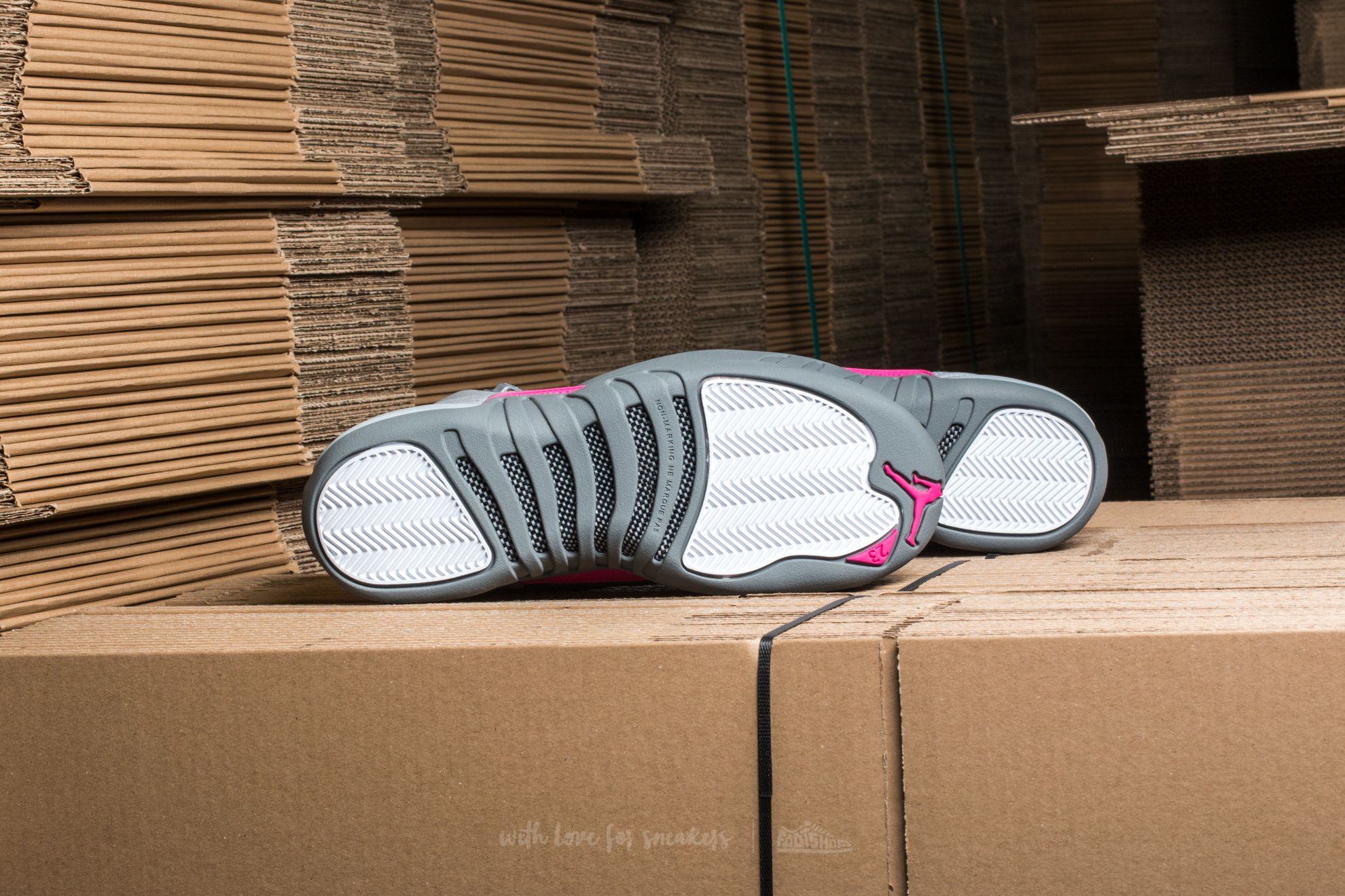 Women's shoes Air Jordan 12 Retro GG Wolf Grey/ Vivid Pink-Cool Grey
