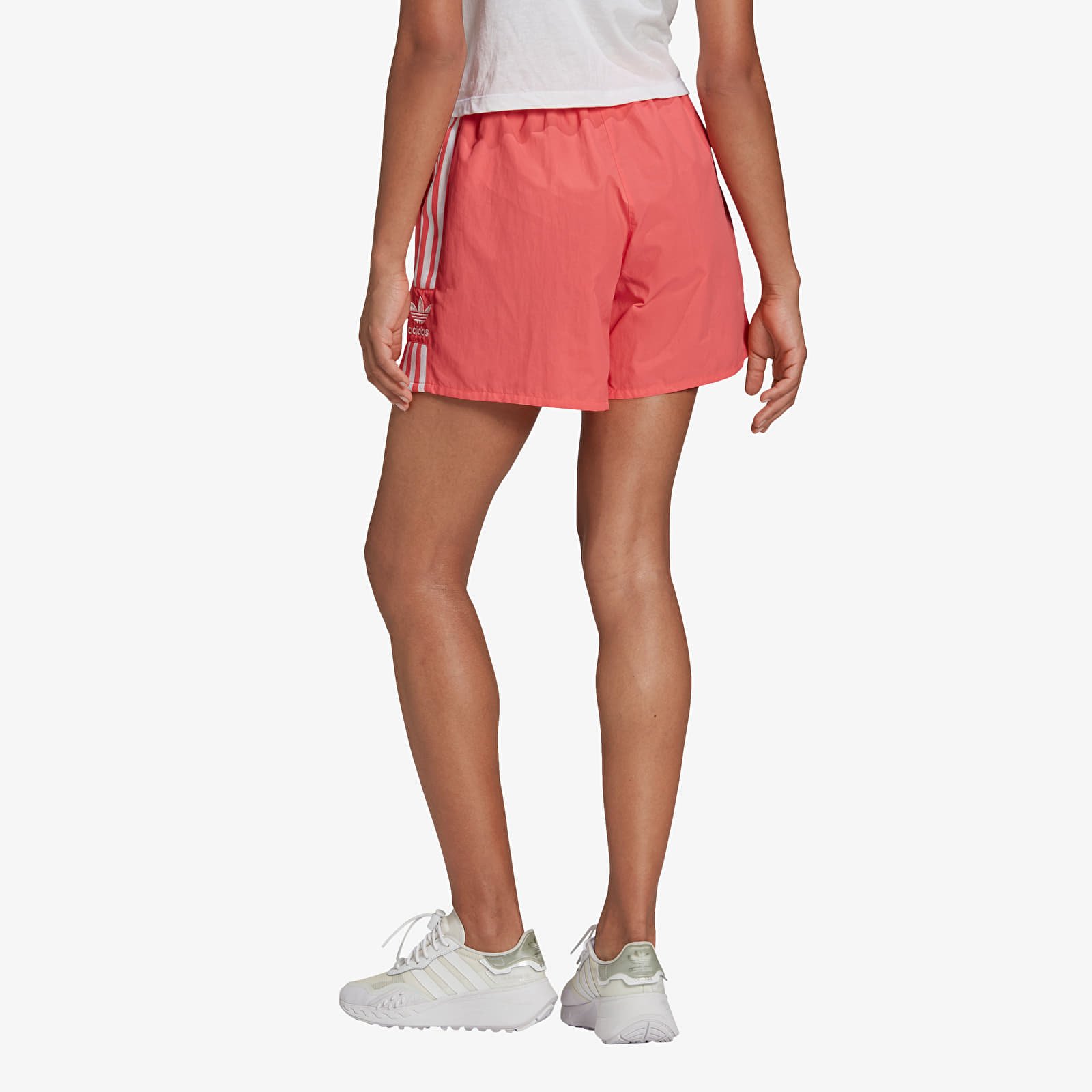 Kratke hlače adidas Originals Shorts Pink