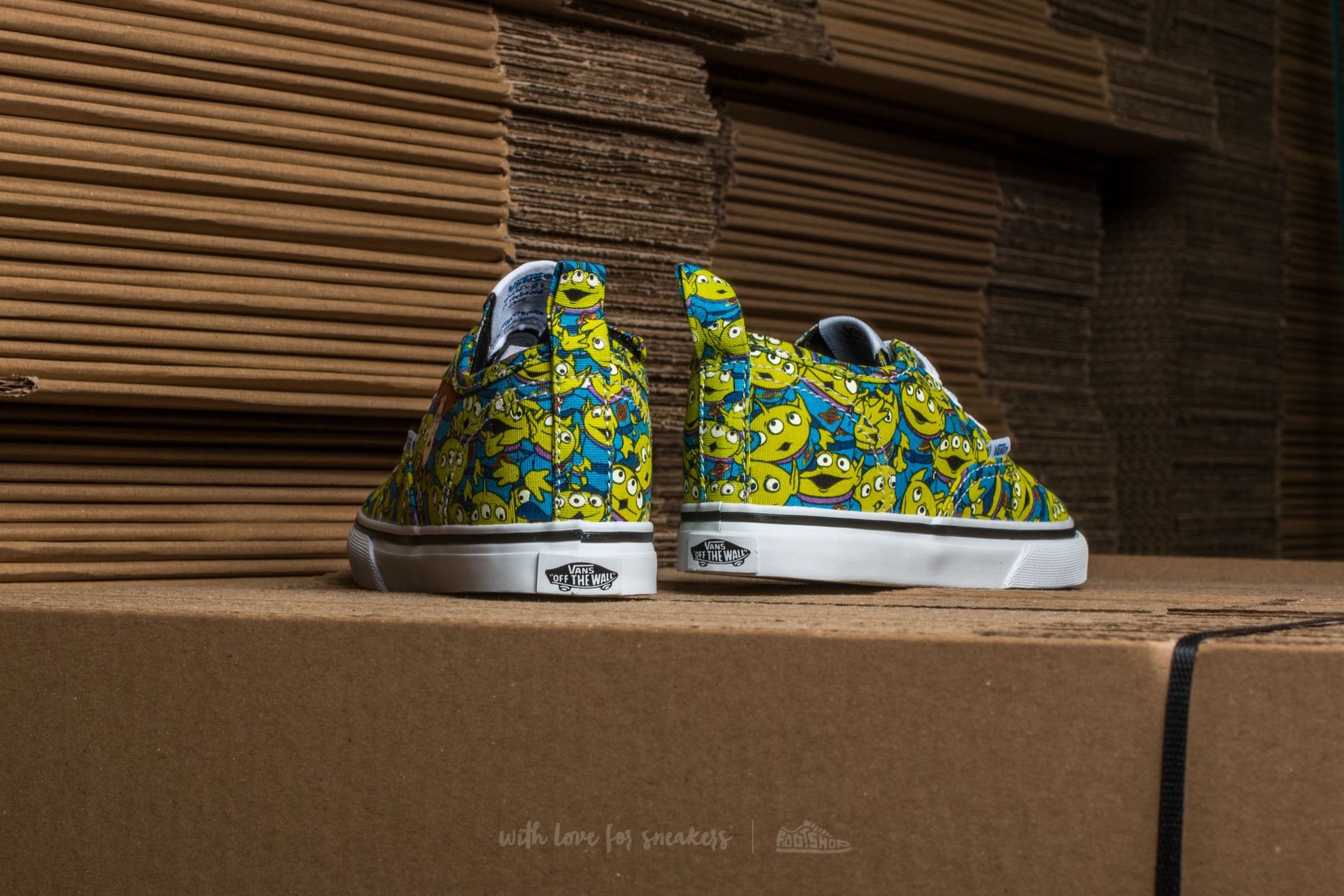 Sneaker und Schuhe für Kinder Vans Authentic V Lace (Toy Story) Aliens/ True White