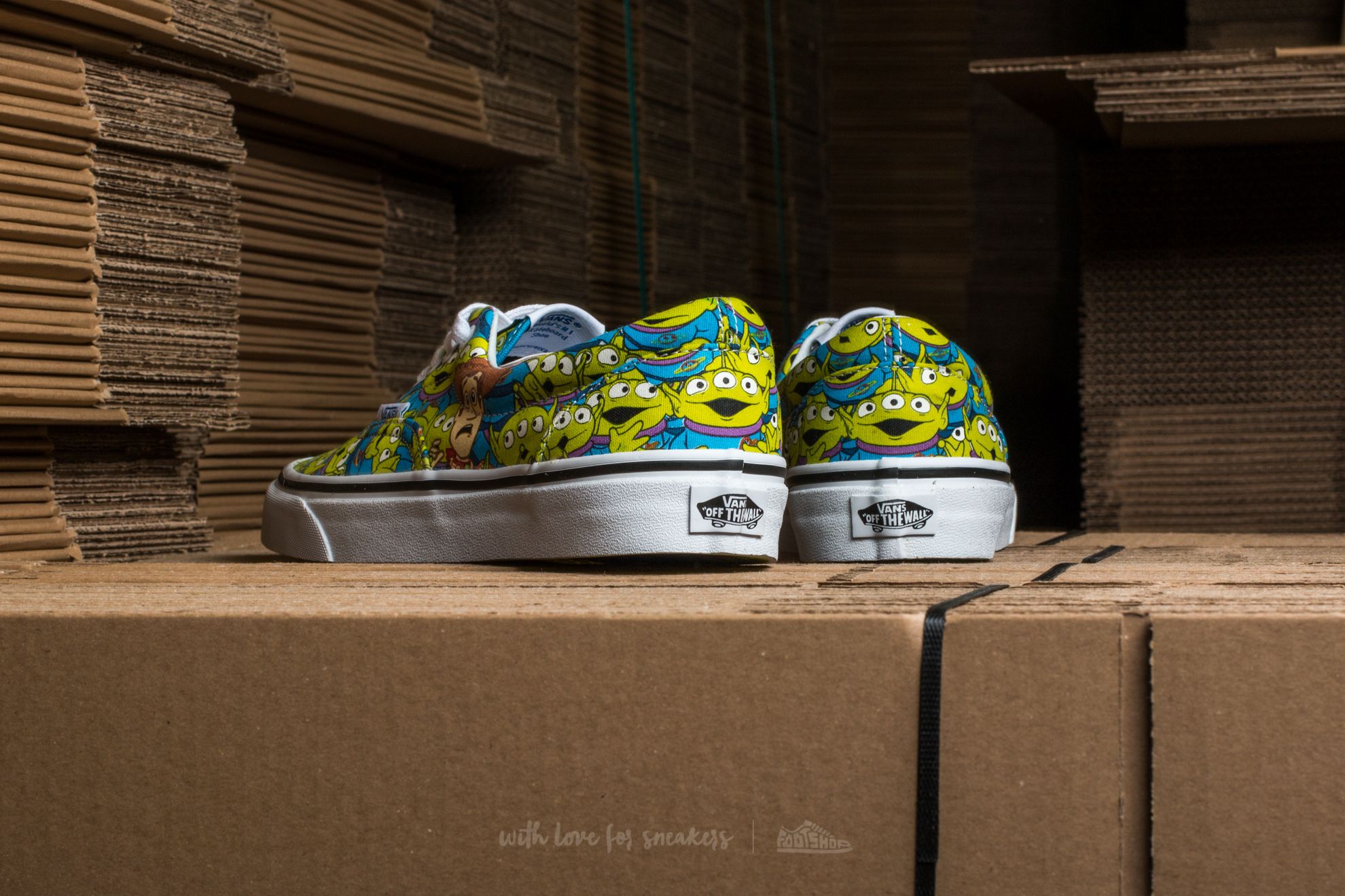 Vans era discount toy story aliens