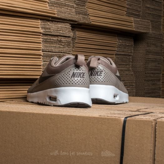 Nike thea storm outlet