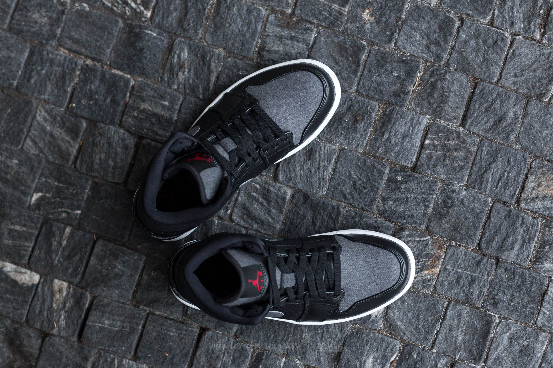Chaussures et baskets homme Air Jordan 1 Mid Premium Black/ Gym-Red-Dark Grey-White
