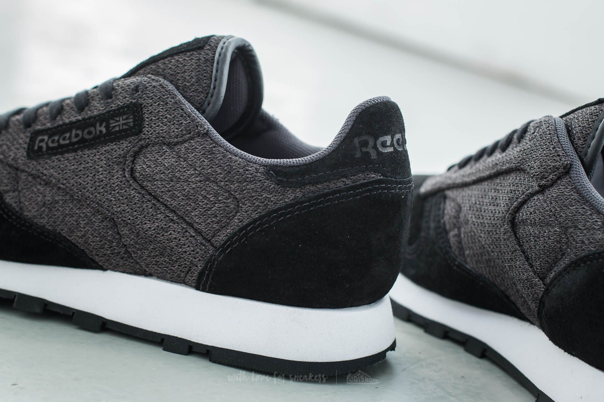 Reebok classic discount leather knit