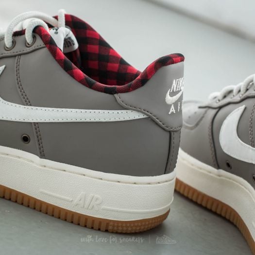 Air force 1 deals '07 lv8 light taupe/sail-tour-yellow