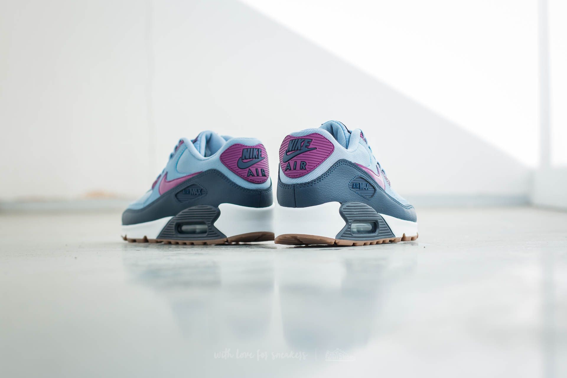 Schoenen Nike Wmns Air Max 90 Essential Blue Grey/ Bright Grape