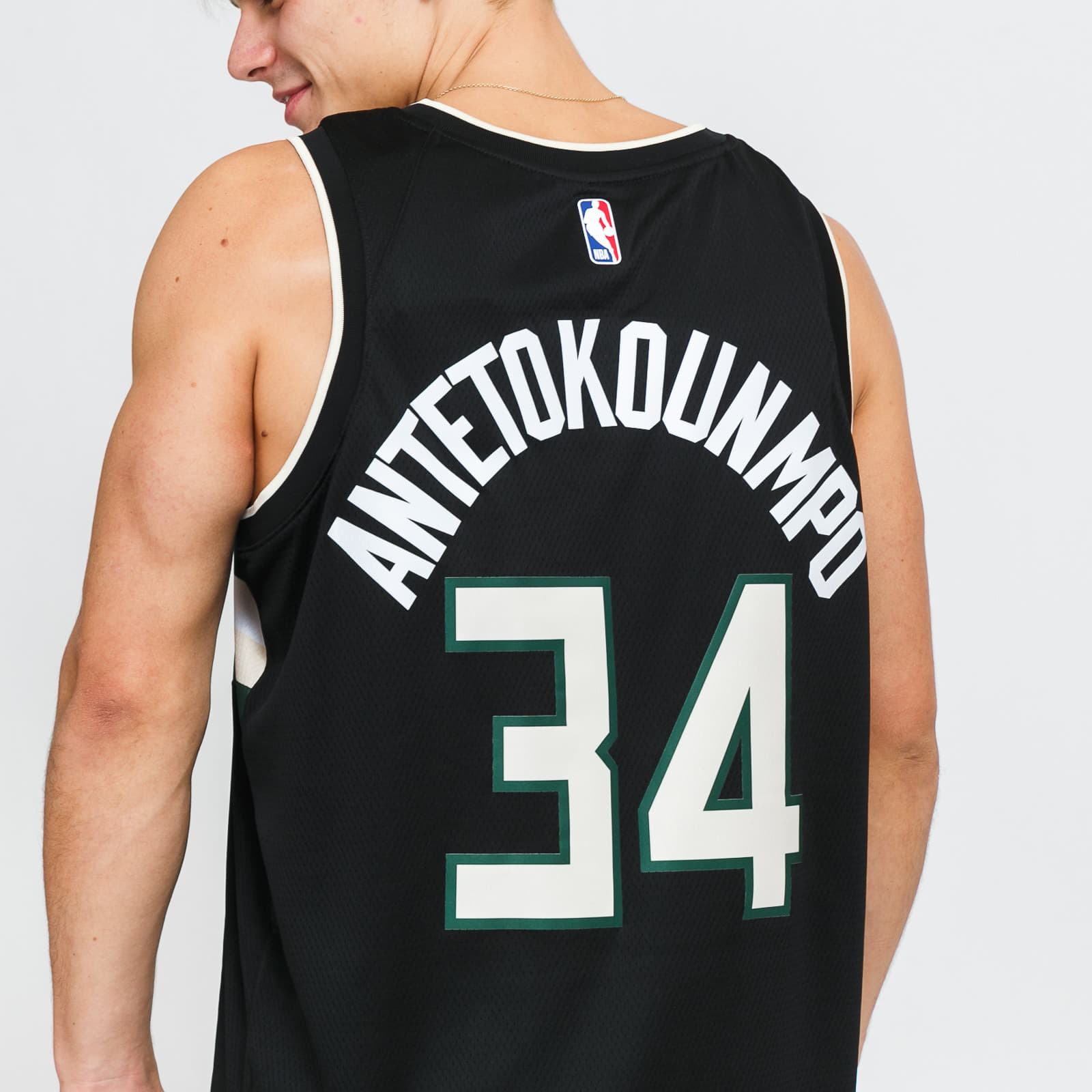 Antetokounmpo hot sale jersey black