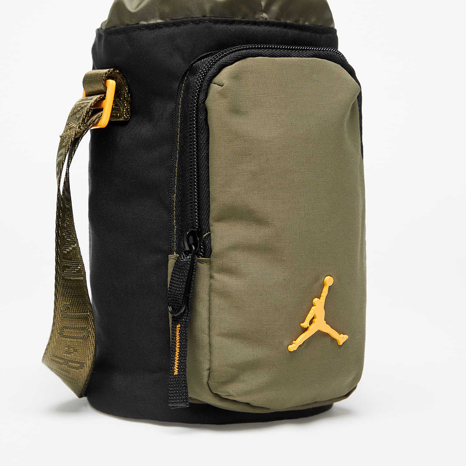 Hippe tasker Jordan Water Bottle Holder Olive