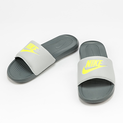 Grey on sale nike slides