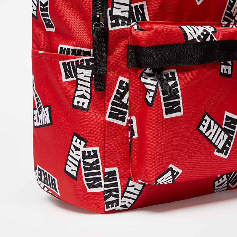 nike backpacks red and black Nike, Unisex, Varsity Elite Backpack (32L), University Red/ Black/Black, One Size : Sports & Outdoors x-markdown-pc:30 Nike Elemental Backpack Travel Color:TEAM COLLEGIATE BURGUNDY It features Air Max