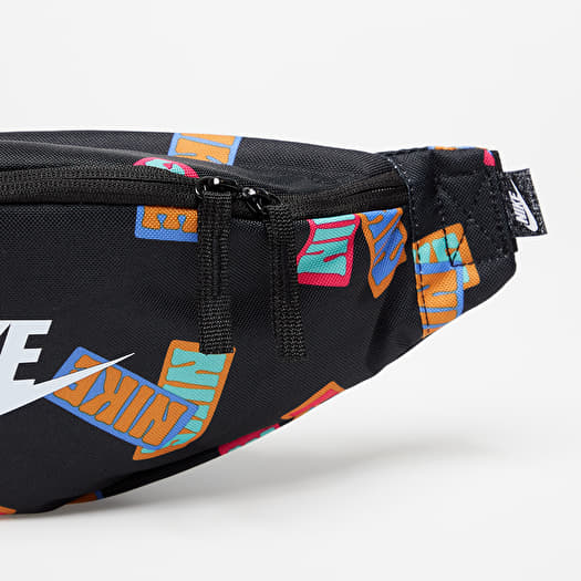 Hip bags Nike Heritage Waistpack Black Footshop
