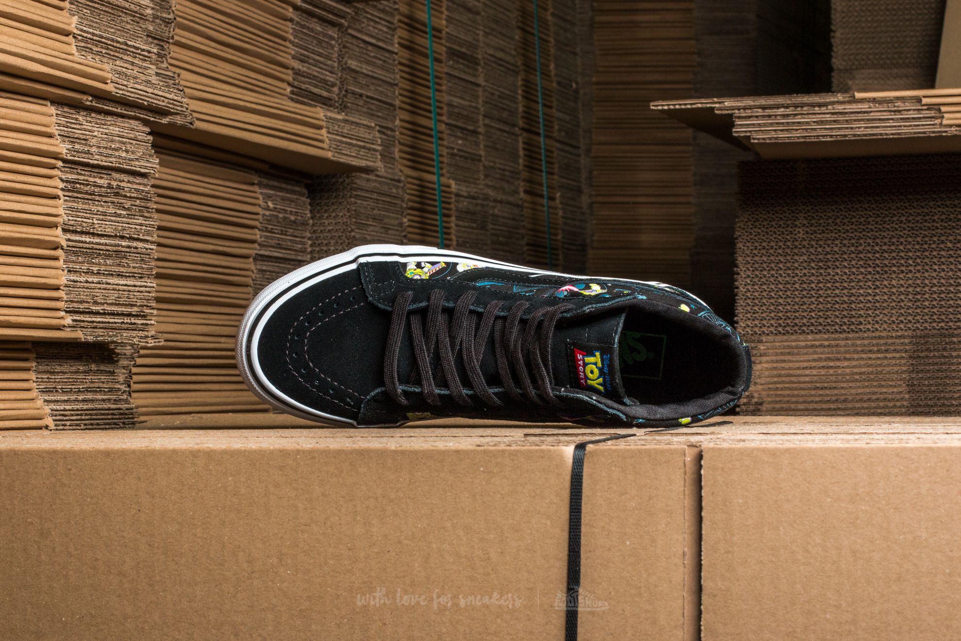 Vans sk8 hi buzz lightyear store