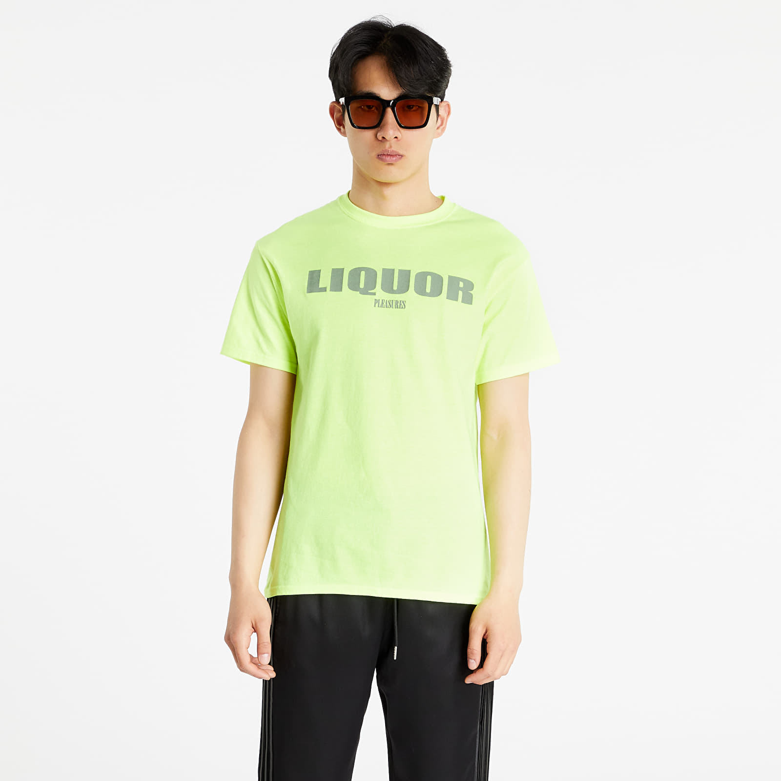 PLEASURES - liquor t-shirt green