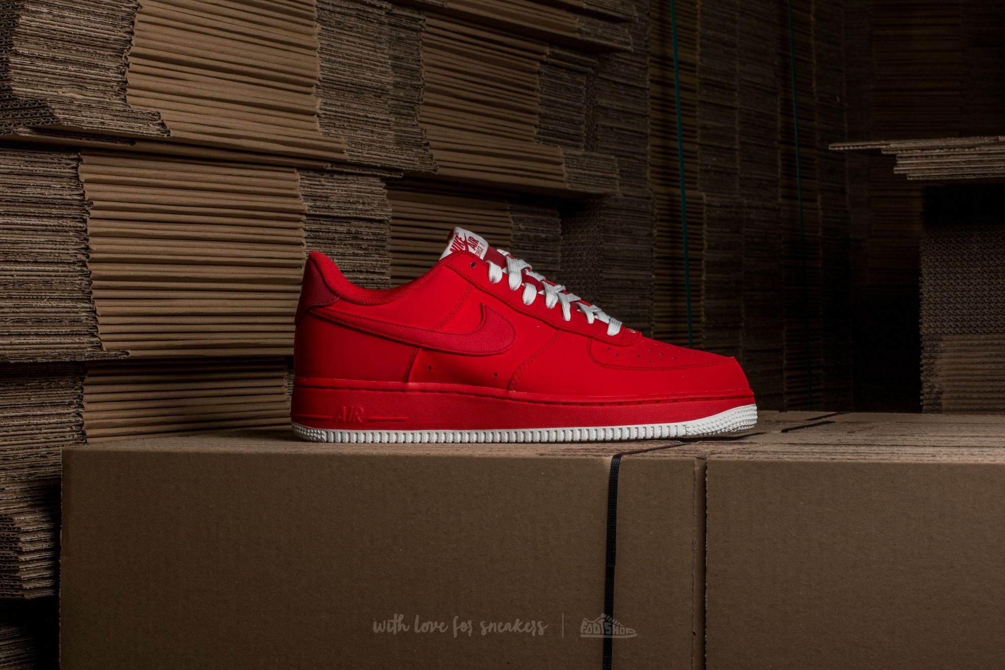 Pánske tenisky a topánky Nike Air Force 1 University Red/ University Red