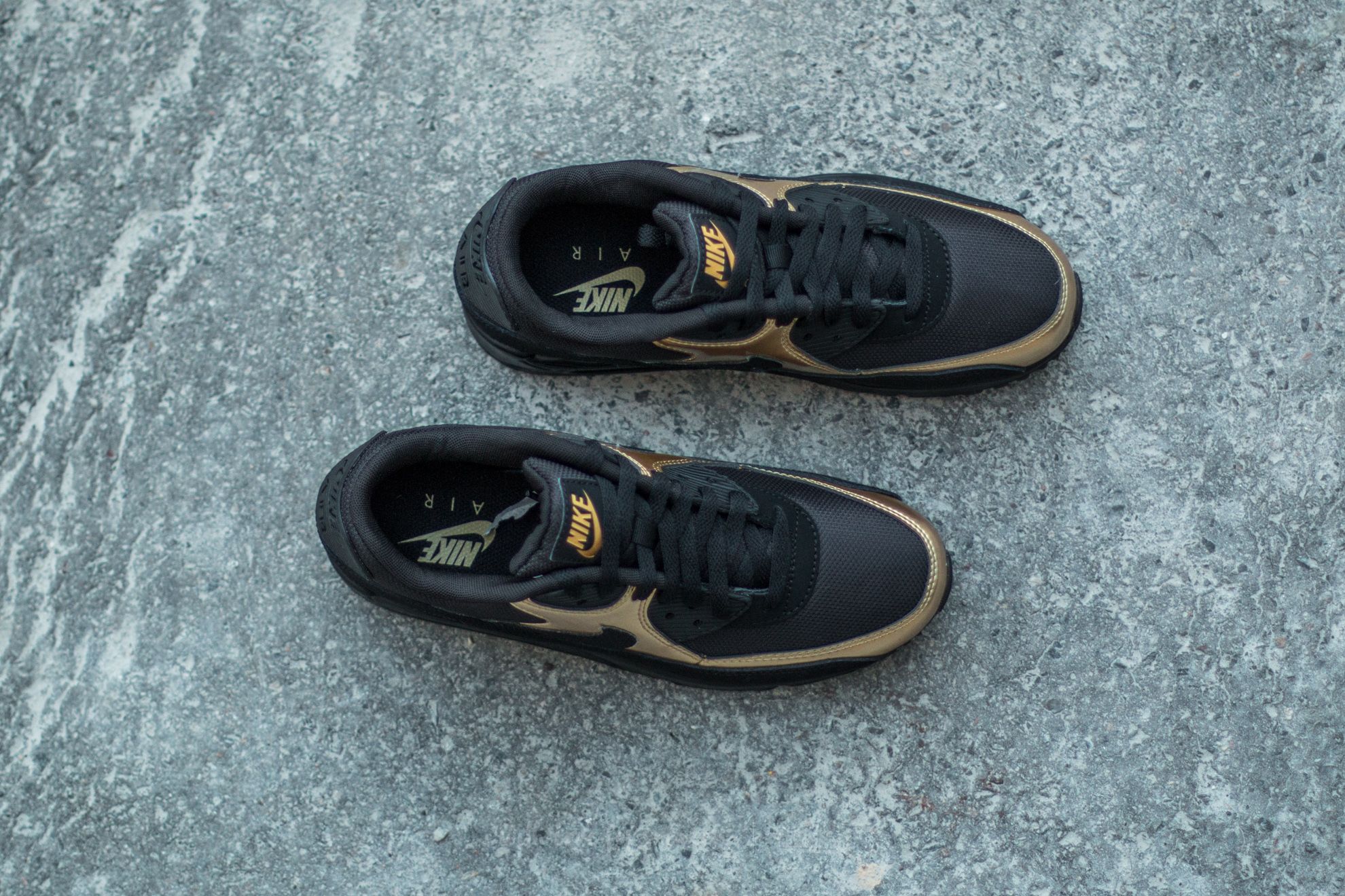 air max 90 essential gold