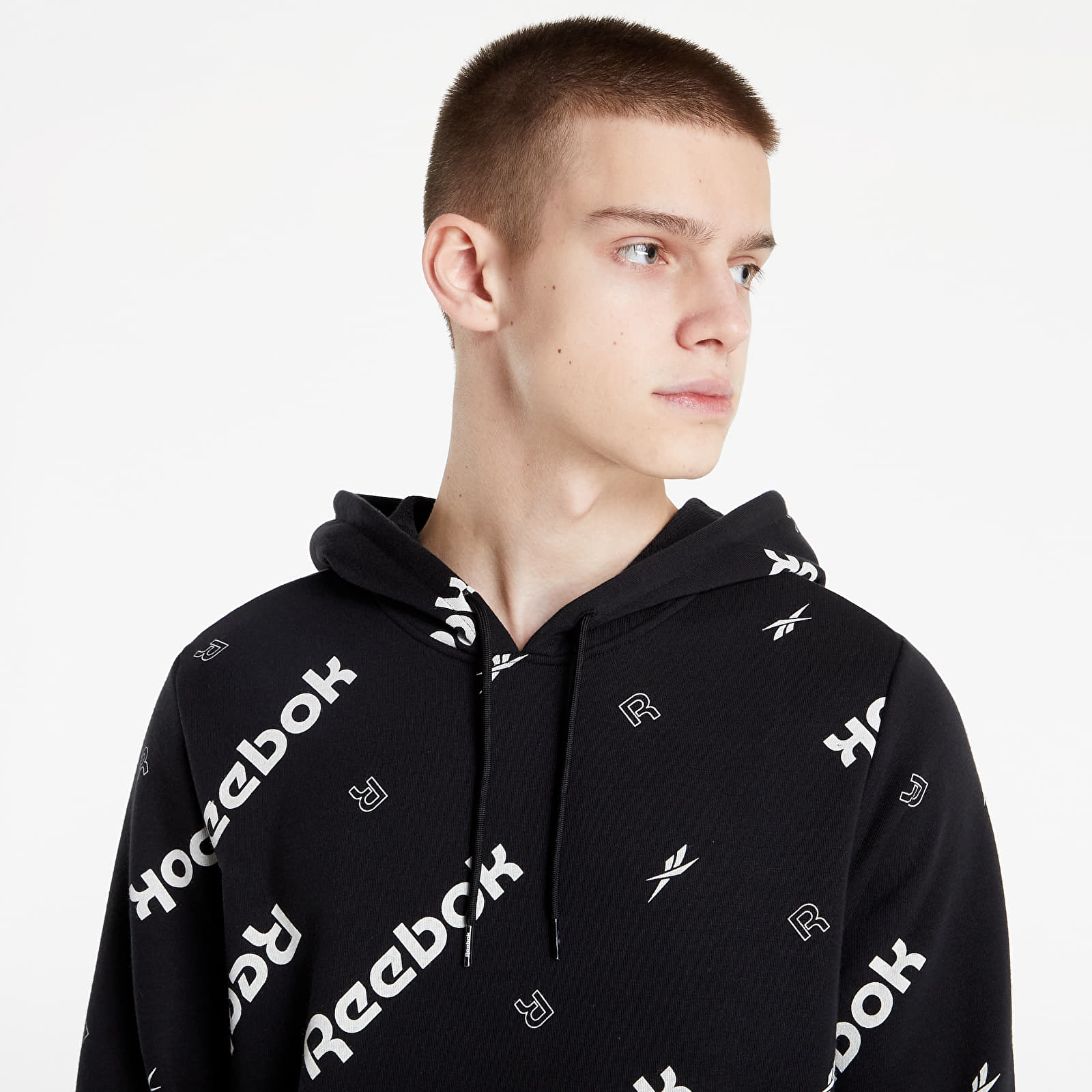 Sweater on sale reebok original