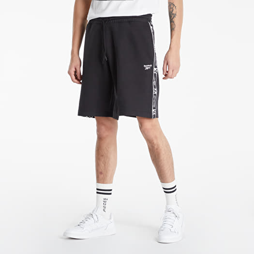 Tape shorts store adidas