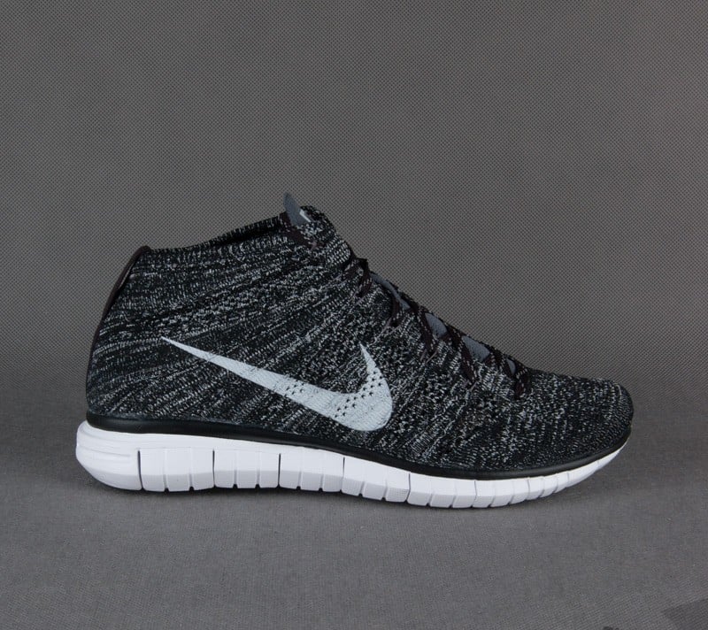 Nike free flyknit chukka black 2025