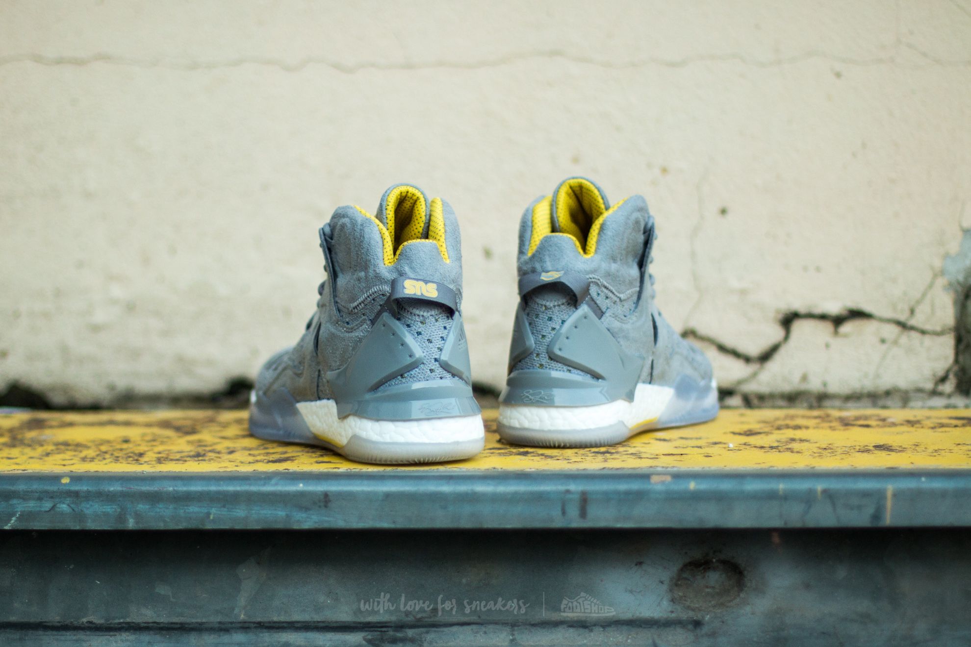 Men's shoes adidas Consortium x Sneakersnstuff D Rose 7 Primeknit Grey/ Core Yellow