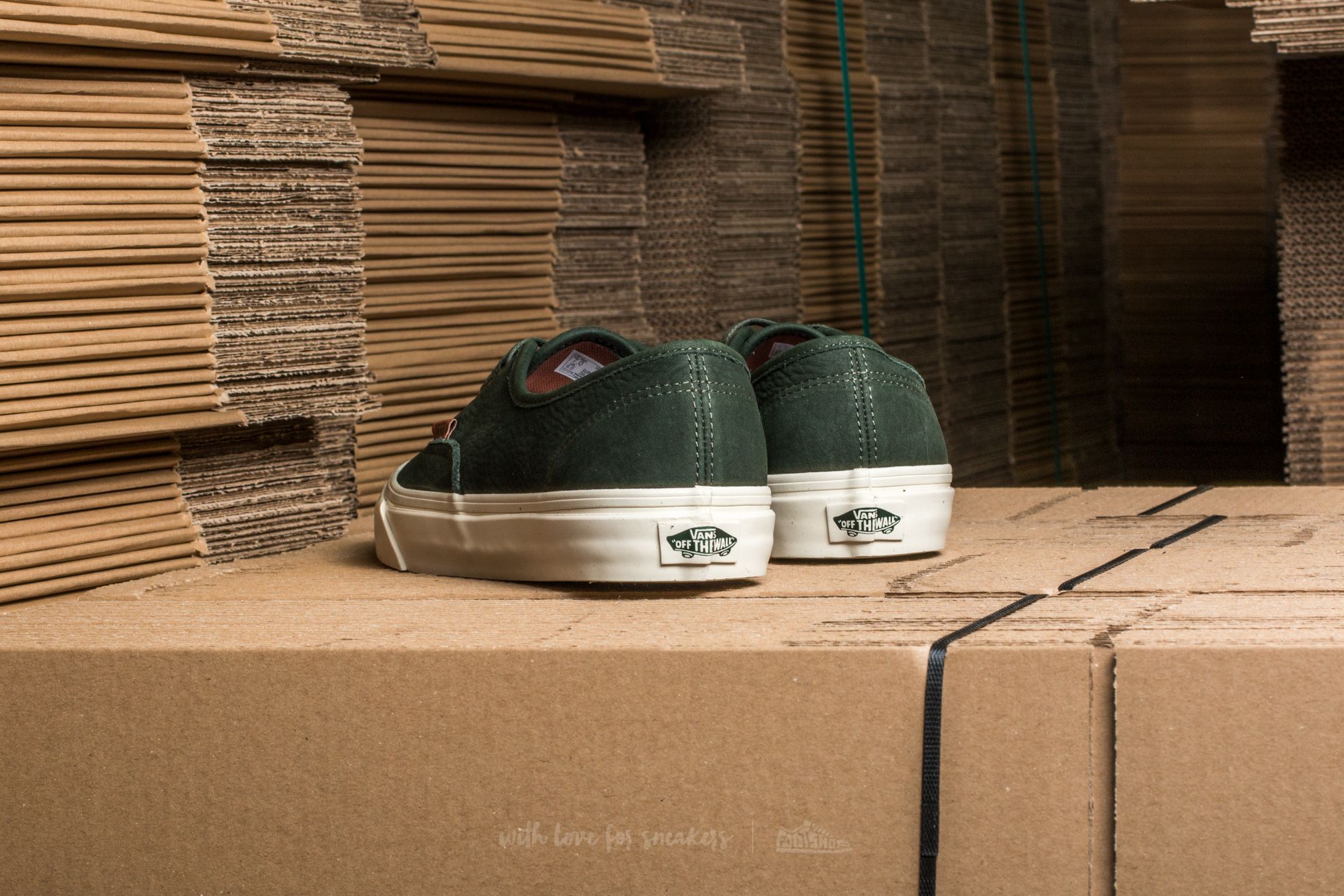 Vans authentic hotsell darkest spruce