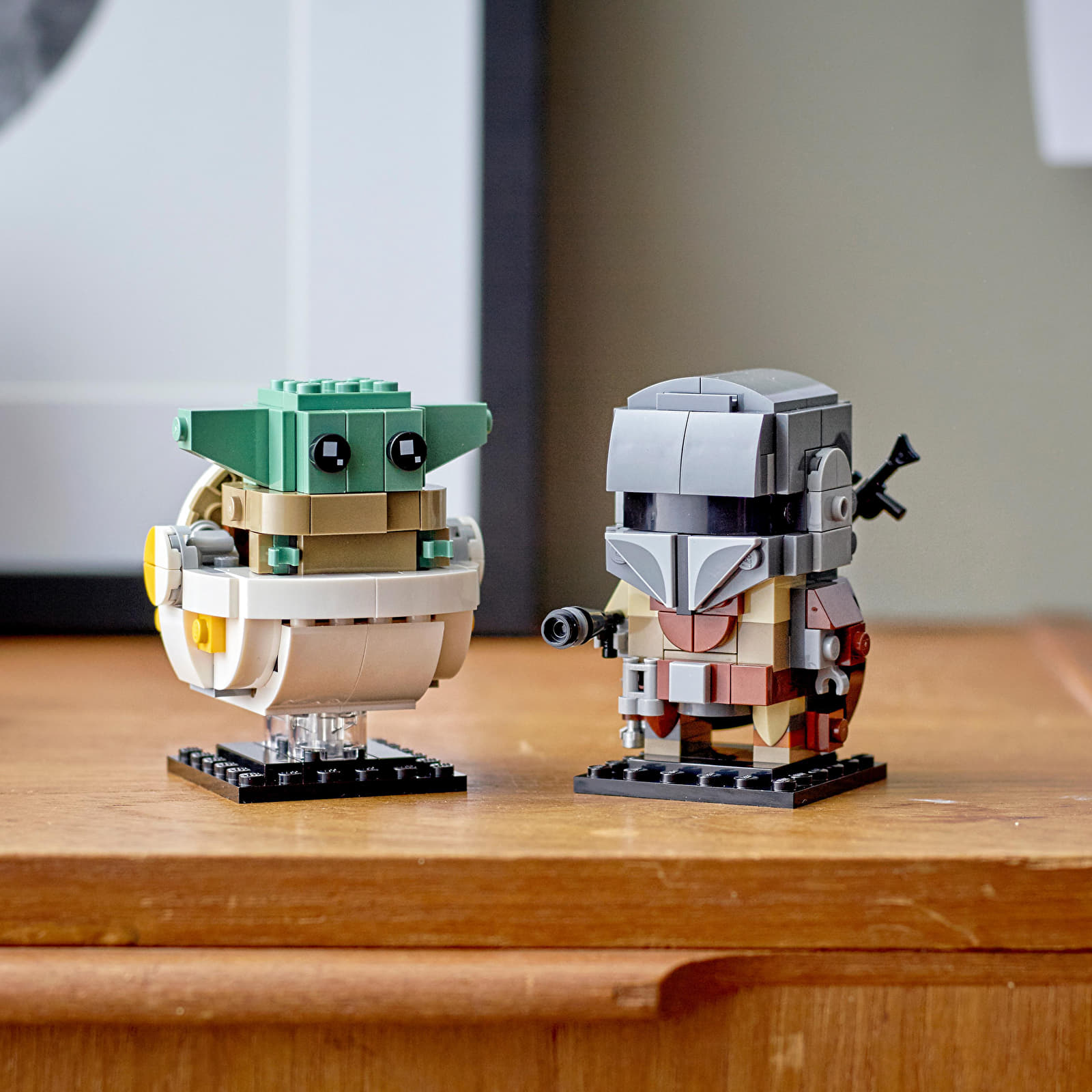 LEGO® kits LEGO® STAR WARS™ 75317 The Mandalorian™ & The Child